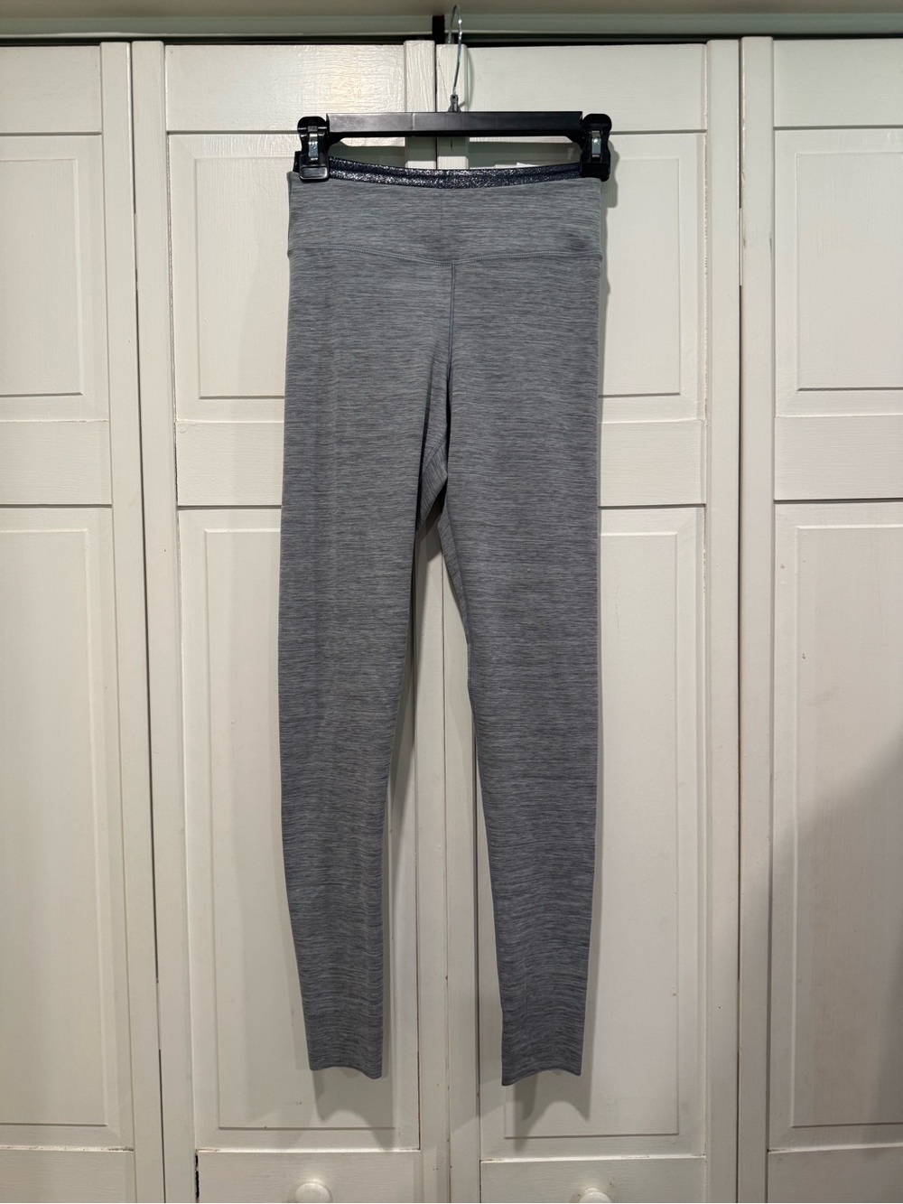 VS PINK LEGGINGS size small NWT